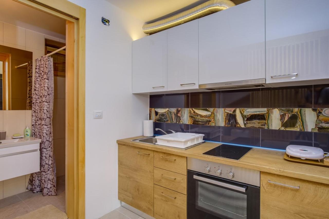 Elegant Apartment Iris Mali Lošinj Εξωτερικό φωτογραφία
